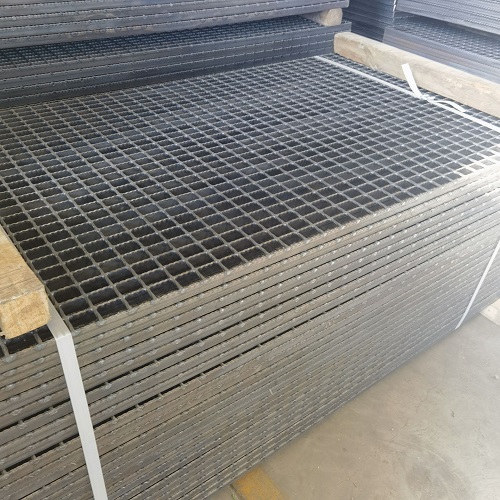 加油站鋼格柵：防爆、防靜電的安全解決方案