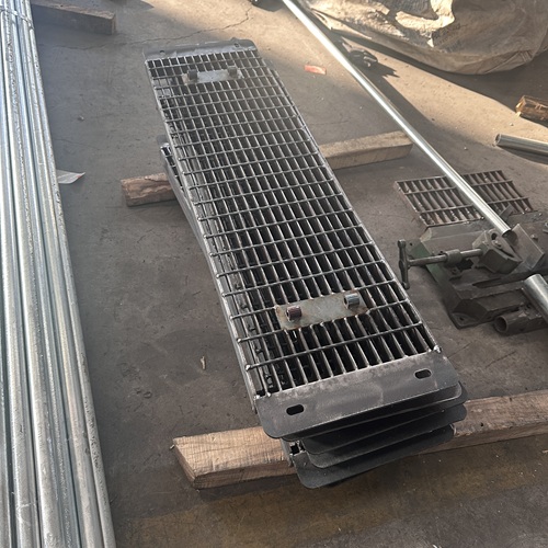 國(guó)內(nèi)鋼格板vs進(jìn)口鋼格板，性價(jià)比分析